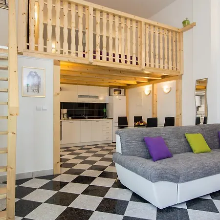 Storia Apartament Trogir