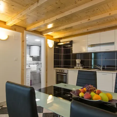 公寓 Storia 特罗吉尔